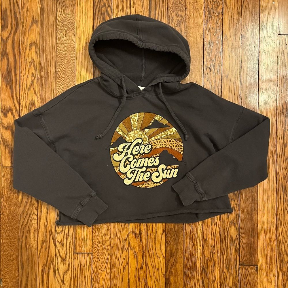 Altar’d State Grey Cropped Hoodie with Graphic Print
